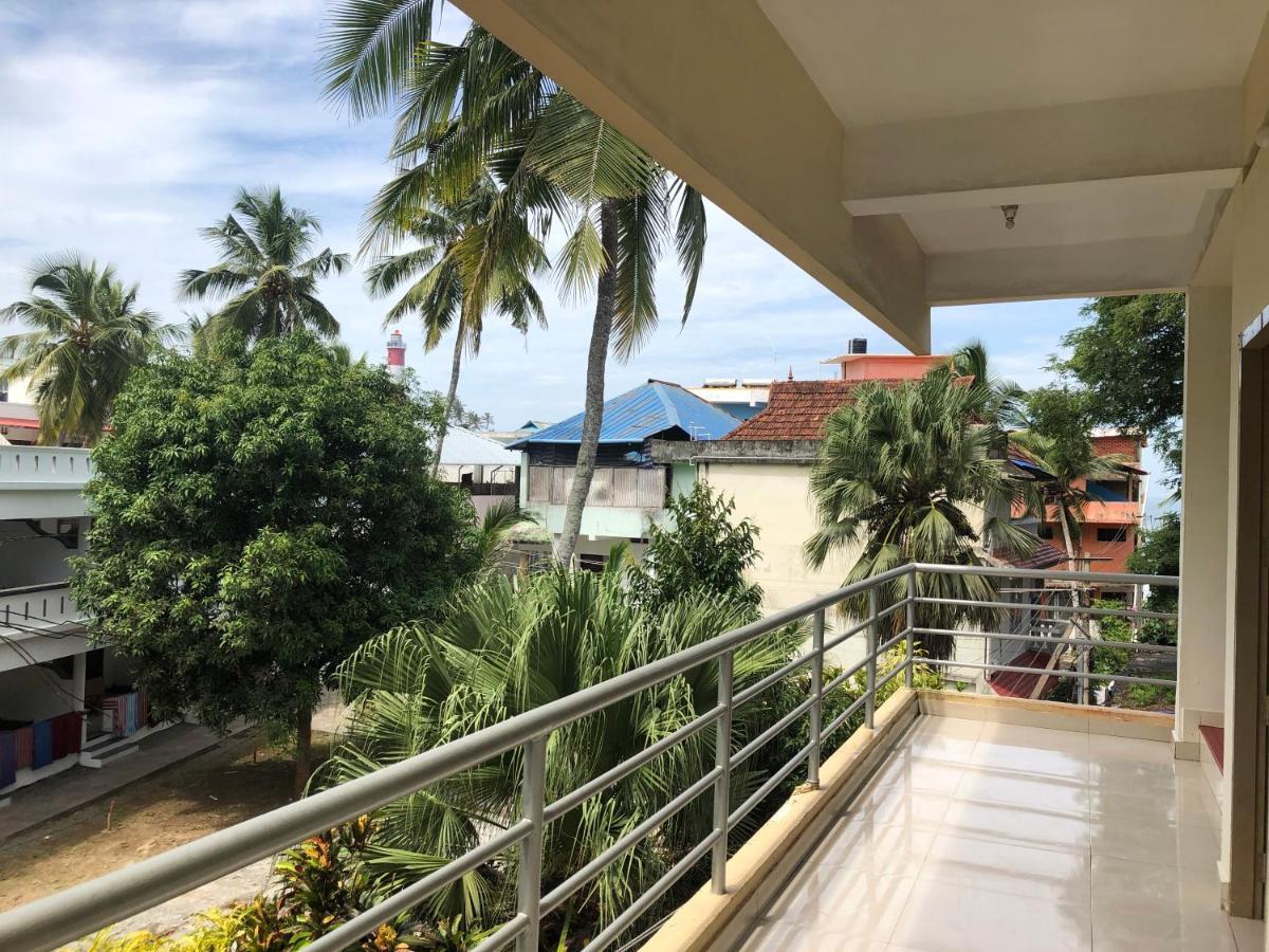 Sandy Beach Hotel Thiruvananthapuram Exterior photo