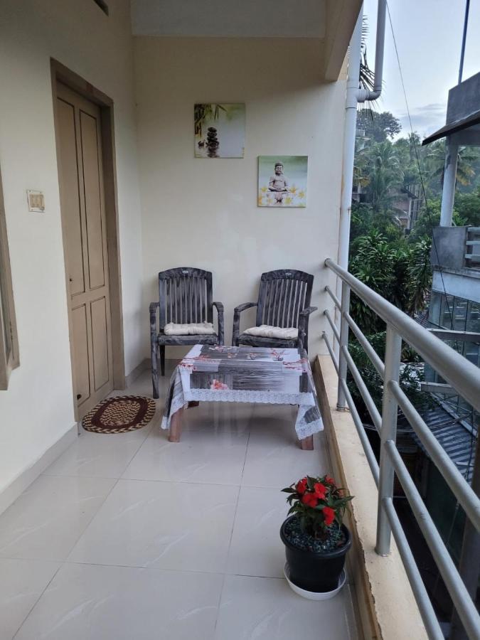 Sandy Beach Hotel Thiruvananthapuram Exterior photo